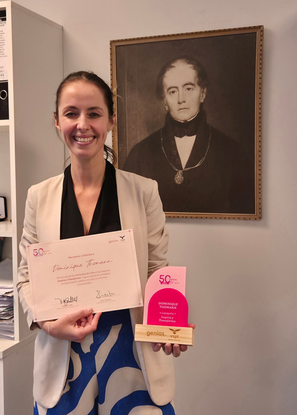 La directora del CEAC, Dominique Thomann, fue una de las integrantes de la comunidad U. de Chile en ser reconocida entre las “50 genias” del 2025.